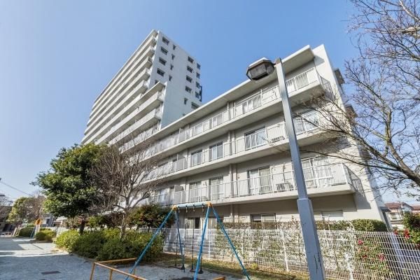 2LDK Apartment for Sale in Ebina, Kanagawa - 91.76 sqm - Thumbnail 2