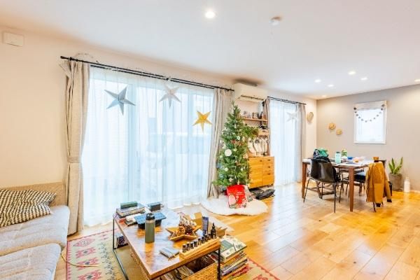 Modern 4LDK Detached House for Sale in Inagi, Tokyo - Thumbnail 2