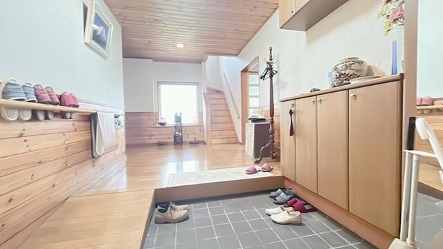 Spacious 6SDK Family House for Sale in Akita City, Akita - Thumbnail 2