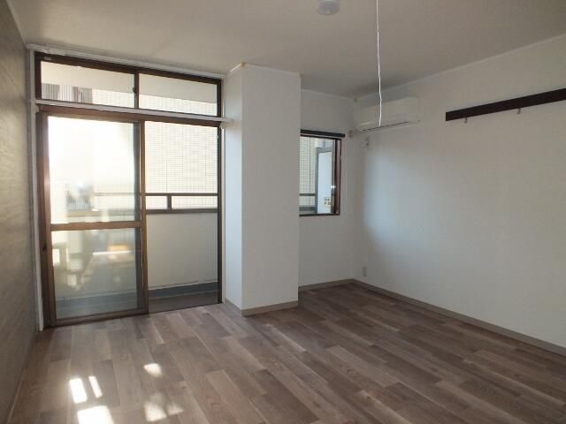 1K Apartment for Rent near Gyotoku Station, Ichikawa - Thumbnail 2