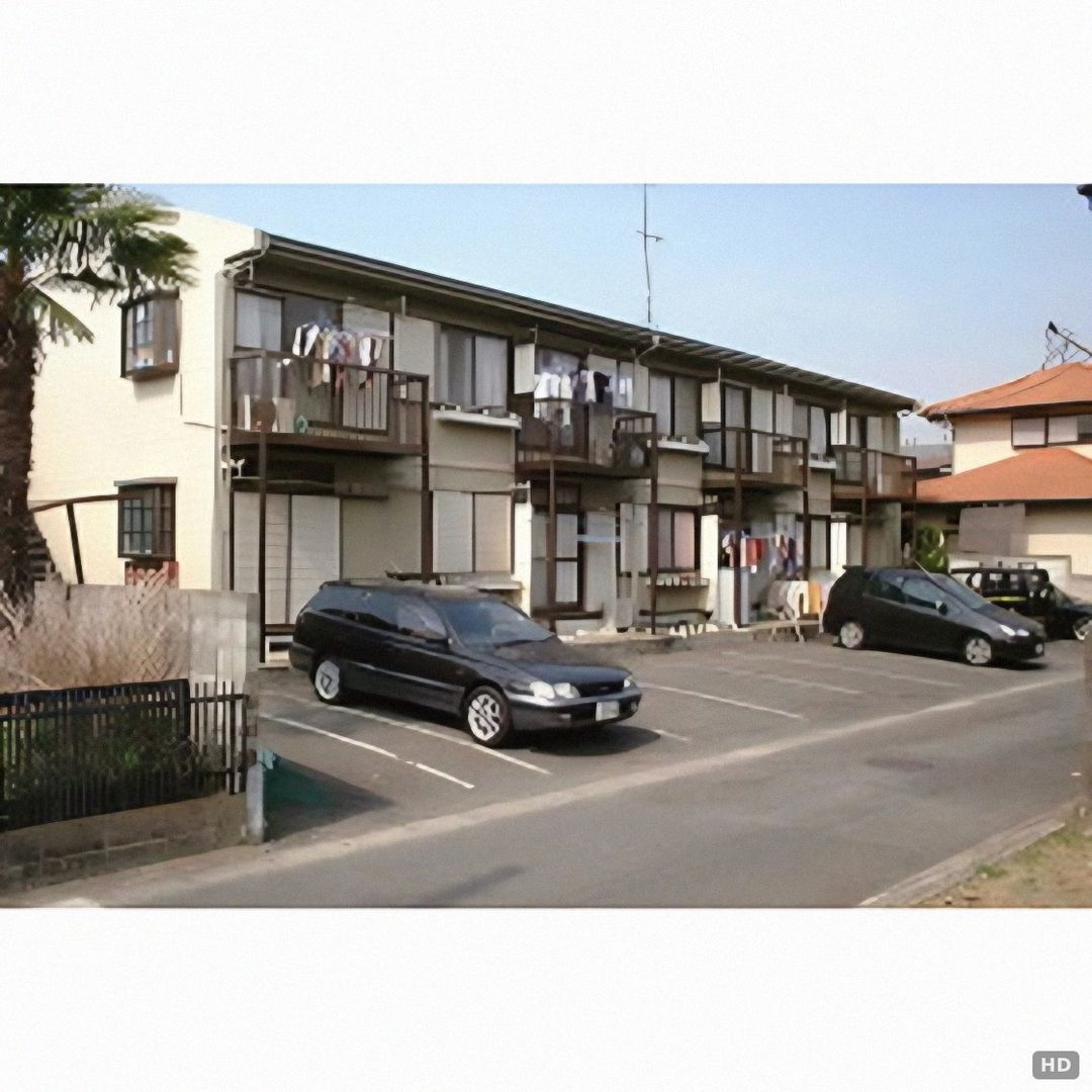 2DK Apartment for Rent in Hiratsuka, Kanagawa - 40.13 sqm - Thumbnail 2