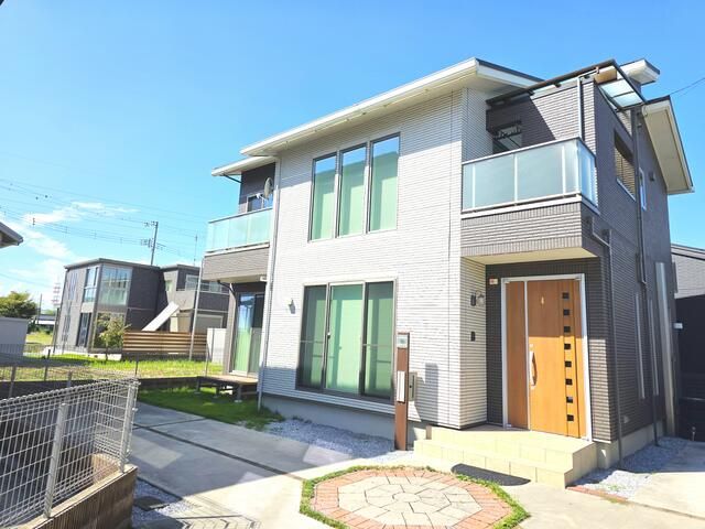 2018 Built 4LDK House in Utsunomiya with Roof Balcony & Parking - Main Image
