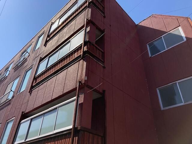2LDK Apartment for Rent in Toyama City Quiet Neighborhood - Image 1
