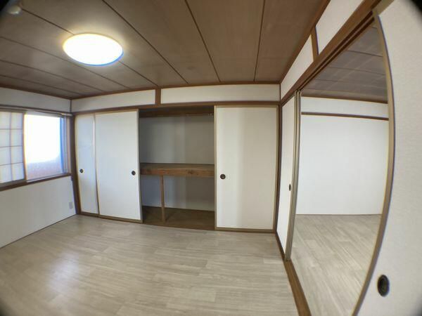 2LDK Apartment for Rent in Toyama City Quiet Neighborhood - Thumbnail 4