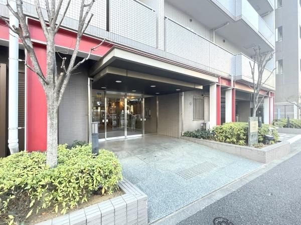2LDK Condo in Bunkyo, Tokyo - Near Hon-Komagome Station - Thumbnail 2