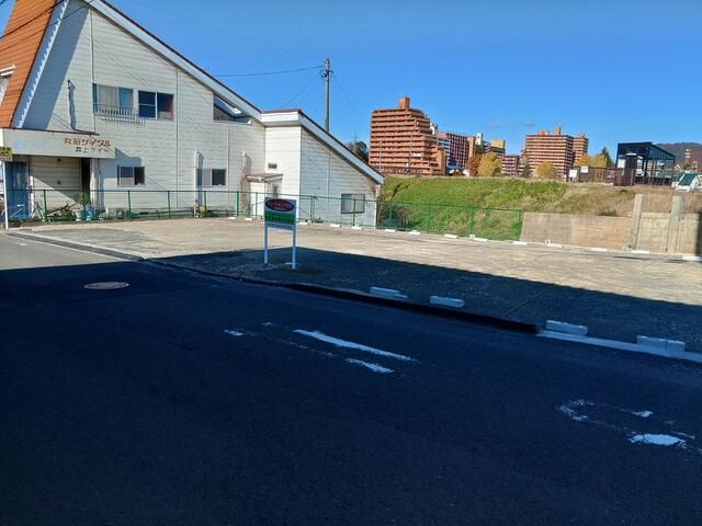 Rental Parking Space in Fukushima City - 5,000 Yen/Month - Thumbnail 2