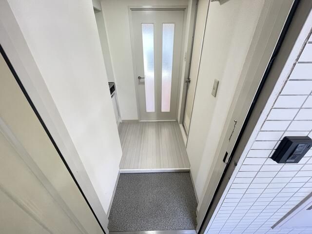 1K Apartment for Rent in Tachikawa, Tokyo - Office Use Allowed - Thumbnail 3