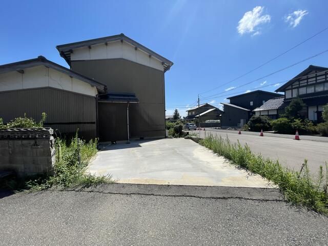 7SDK House for Sale in Hakusan, Ishikawa with 401 sqm Land - Image 7