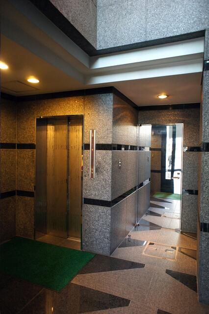 136.64 sqm Commercial Space for Rent in Shinjuku, Tokyo - Thumbnail 2