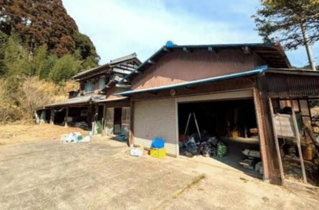 Large 5DK House on 4,450 sqm Land in Nagara Town, Chiba - Thumbnail 2