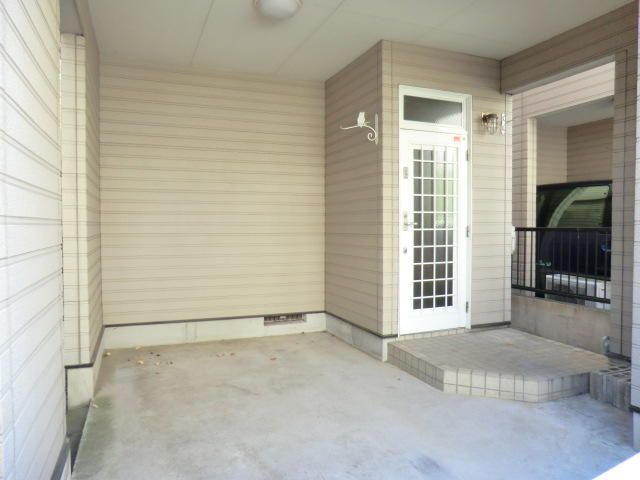 4LDK House for Rent in Musashino, Tokyo - Quiet Area Near Mitaka - Thumbnail 2