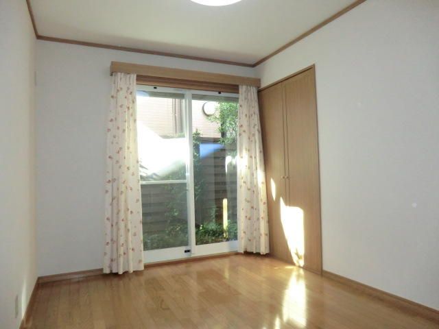 4LDK House for Rent in Musashino, Tokyo - Quiet Area Near Mitaka - Thumbnail 4