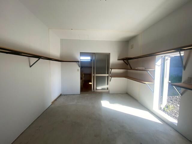 Higashi-Itsutsu Warehouse C for Rent in Sapporo, Hokkaido - Thumbnail 3