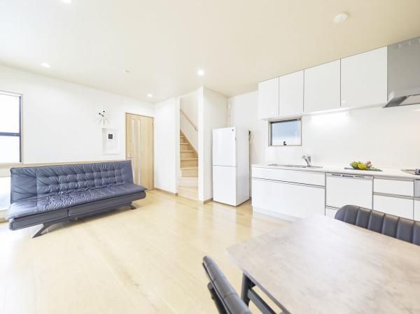 2019-Built 3LDK Detached House in Yokohama Tsurumi Ward - Thumbnail 3