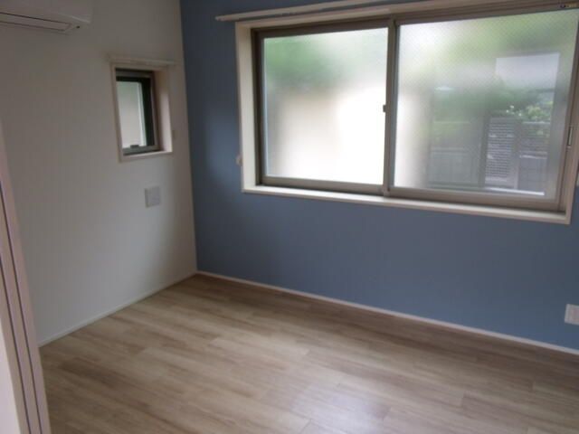 Modern 1LDK Apartment for Rent in Shinjuku, Tokyo - Thumbnail 4