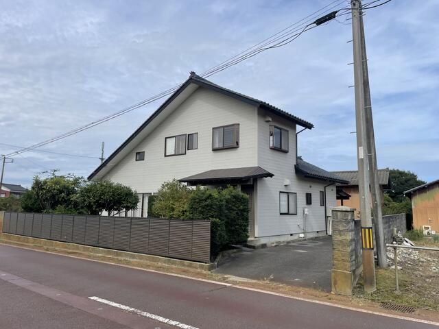 6DK House with Field and Workshop in Shibata, Niigata - Image 7