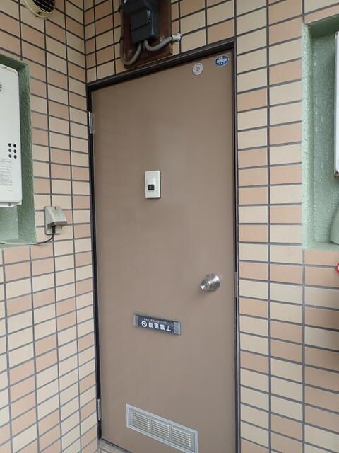 1R Apartment for Rent in Akishima, Tokyo - Thumbnail 3