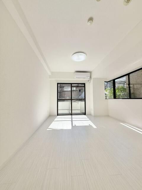 Studio Apartment for Sale in Akasaka, Minato-ku, Tokyo 20.97 sqm - Thumbnail 4