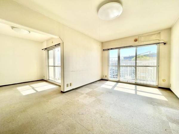 3LDK Apartment for Sale in Totsuka Ward, Yokohama - Thumbnail 3
