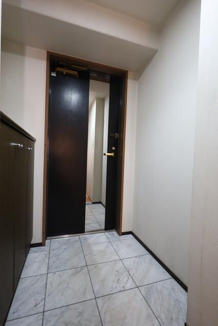 4LDK Apartment for Rent Near Satte Station, Saitama - Thumbnail 3
