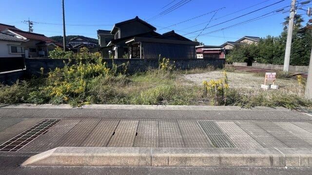 Residential Land for Sale in Takaoka, Toyama - Thumbnail 2