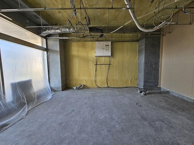 Commercial Office/Shop for Rent in Nagatsuta Mark Town, Yokohama - Thumbnail 4