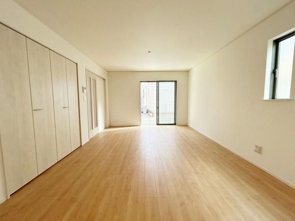 New 2025 3LDK House in Hiratsuka, Kanagawa | 90.15㎡ Floor Area - Thumbnail 2