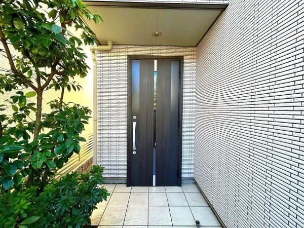 Modern 2SLDK House in Musashino City, Tokyo | 2014 Build - Thumbnail 2