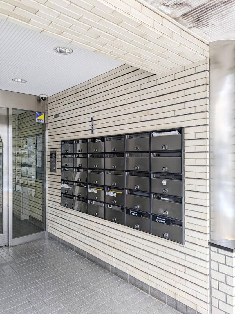 Bunkyo Tokyo Commercial Office for Sale - 57.21 sqm near Todaimae Station - Thumbnail 3