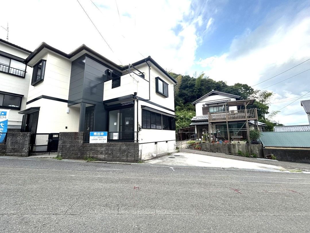 Renovated 4LDK House for Sale in Kochi City, Kochi Prefecture - Thumbnail 2