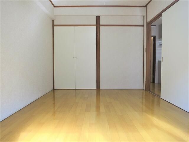 Used 2DK Apartment in Niiza, Saitama - 41.97 sqm - Thumbnail 4