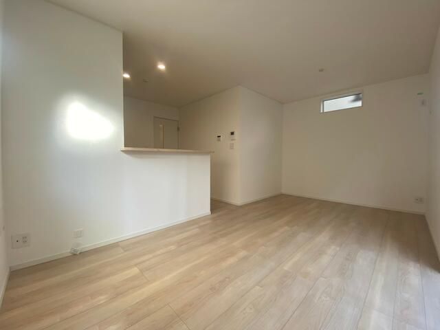 2023 Built 3LDK House in Hachioji, Tokyo with Seismic Isolation - Thumbnail 4
