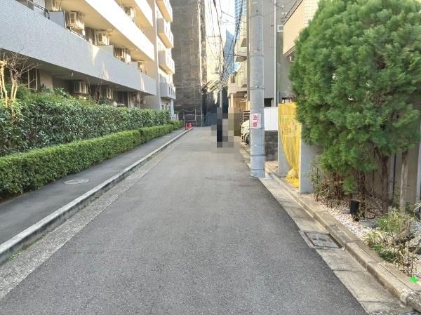 16-Unit Apartment Building for Sale in Meguro, Tokyo - Thumbnail 3