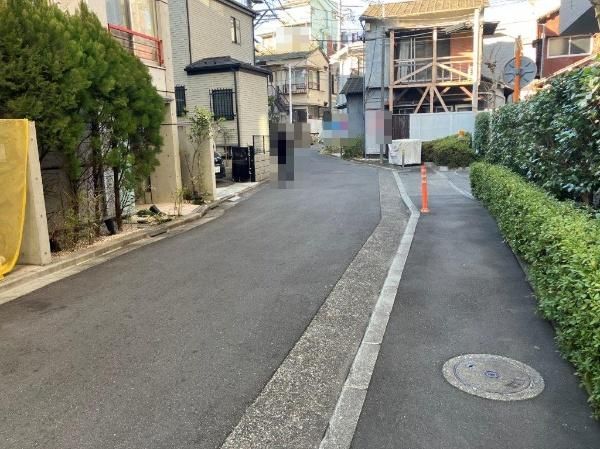 16-Unit Apartment Building for Sale in Meguro, Tokyo - Thumbnail 4