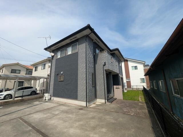 3LDK Detached House for Sale in Takasaki, Gunma - Thumbnail 2
