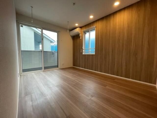 Modern 3LDK Apartment for Rent in Chigasaki, Kanagawa - Thumbnail 3