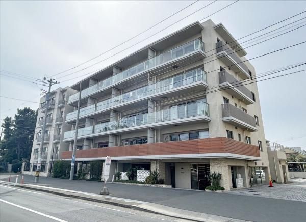 3LDK Apartment for Sale in Chigasaki, Kanagawa - 71.14 sqm - Thumbnail 2