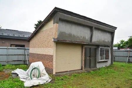 Land with Shed Near Isobunnai Station, Shibecha, Hokkaido - Thumbnail 2