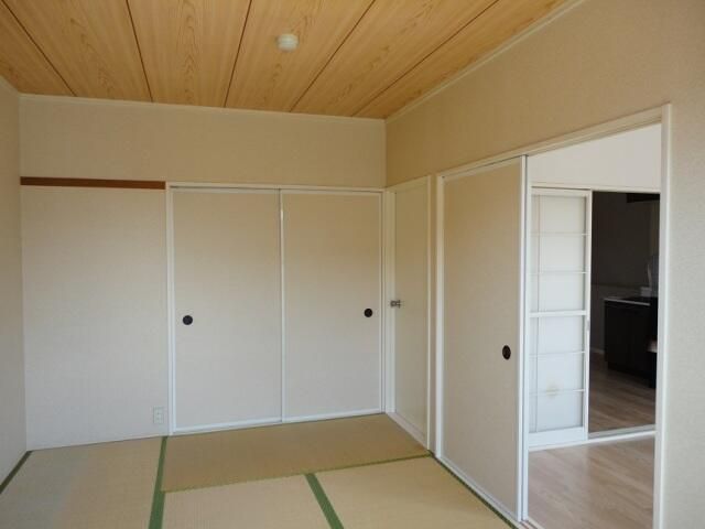 3DK Apartment for Rent in Koshigaya, Saitama - Manifield - Thumbnail 4