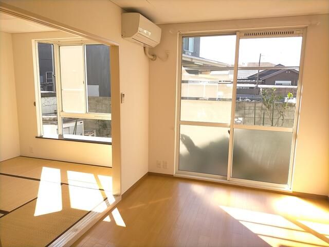 2K Apartment for Rent in Katsushika, Tokyo - 63,000 Yen - Thumbnail 3