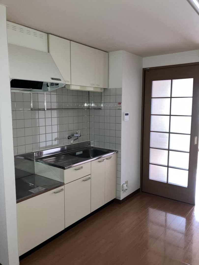 1K Apartment for Rent in Nonoichi, Ishikawa - 34.83 sqm - Thumbnail 4
