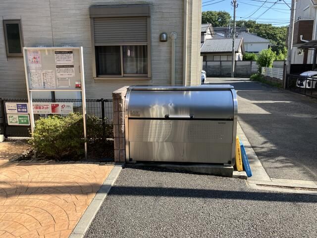 Setagaya Kitakarasuyama Apartment Building for Sale - 8 Units - Thumbnail 4