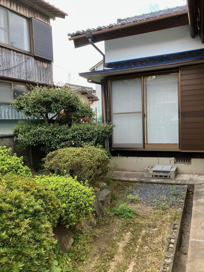 1972 5DK House in Shimonoseki, Yamaguchi with 136.62㎡ Floor Area - Main Image