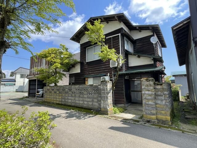 7K Wooden House for Sale in Ugo, Akita - 142 sqm on 176 sqm Land - Image 7