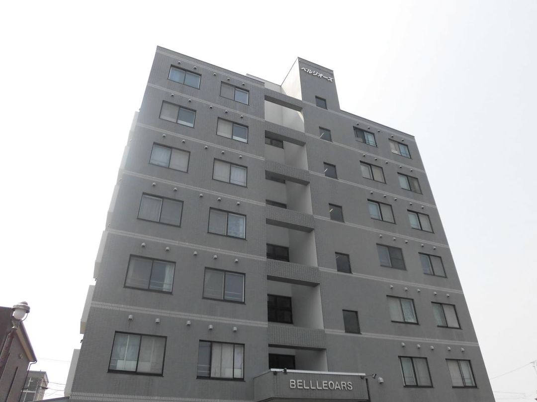 3LDK Corner Apartment for Sale in Obihiro, Hokkaido - Thumbnail 2