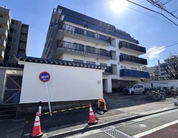 3DK Apartment for Sale in Itabashi, Tokyo - 53.18 sqm - Thumbnail 4