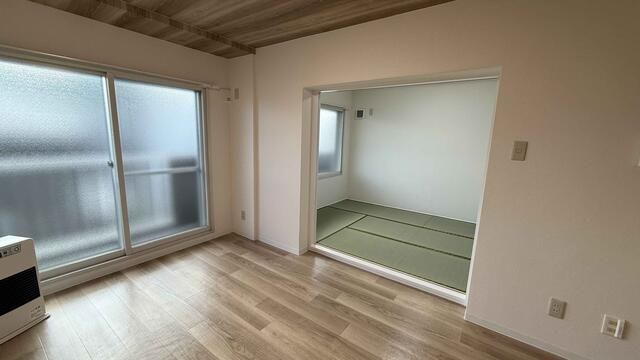 2LDK Apartment for Rent in Teine-ku, Sapporo - Concert West Miyanosawa - Thumbnail 3