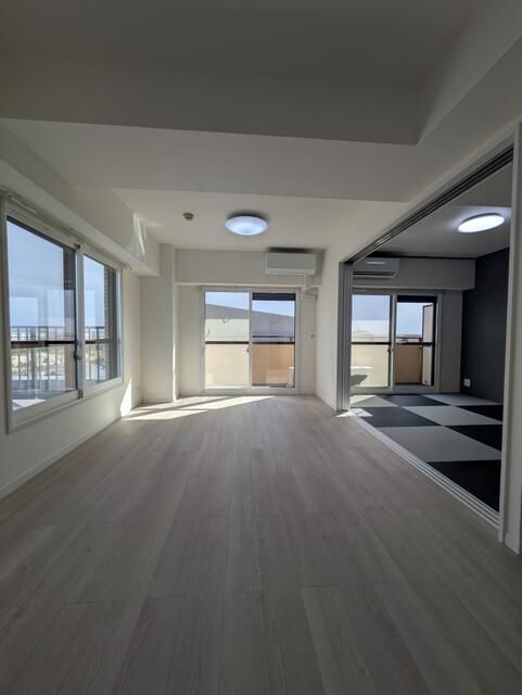 Renovated 3LDK Apartment in Misato, Saitama - 62.7 sqm - Thumbnail 4