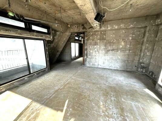 White Palace Building Shop/Office for Rent in Kunitachi, Tokyo - Thumbnail 4