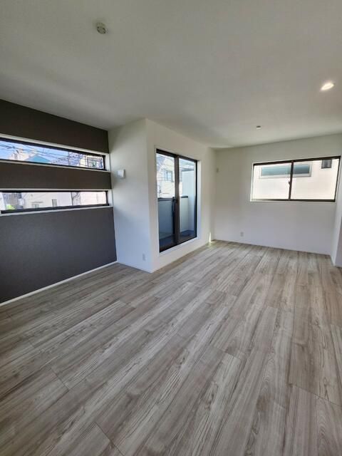 Modern 3LDK House for Rent in Shinjuku, Tokyo - Thumbnail 3
